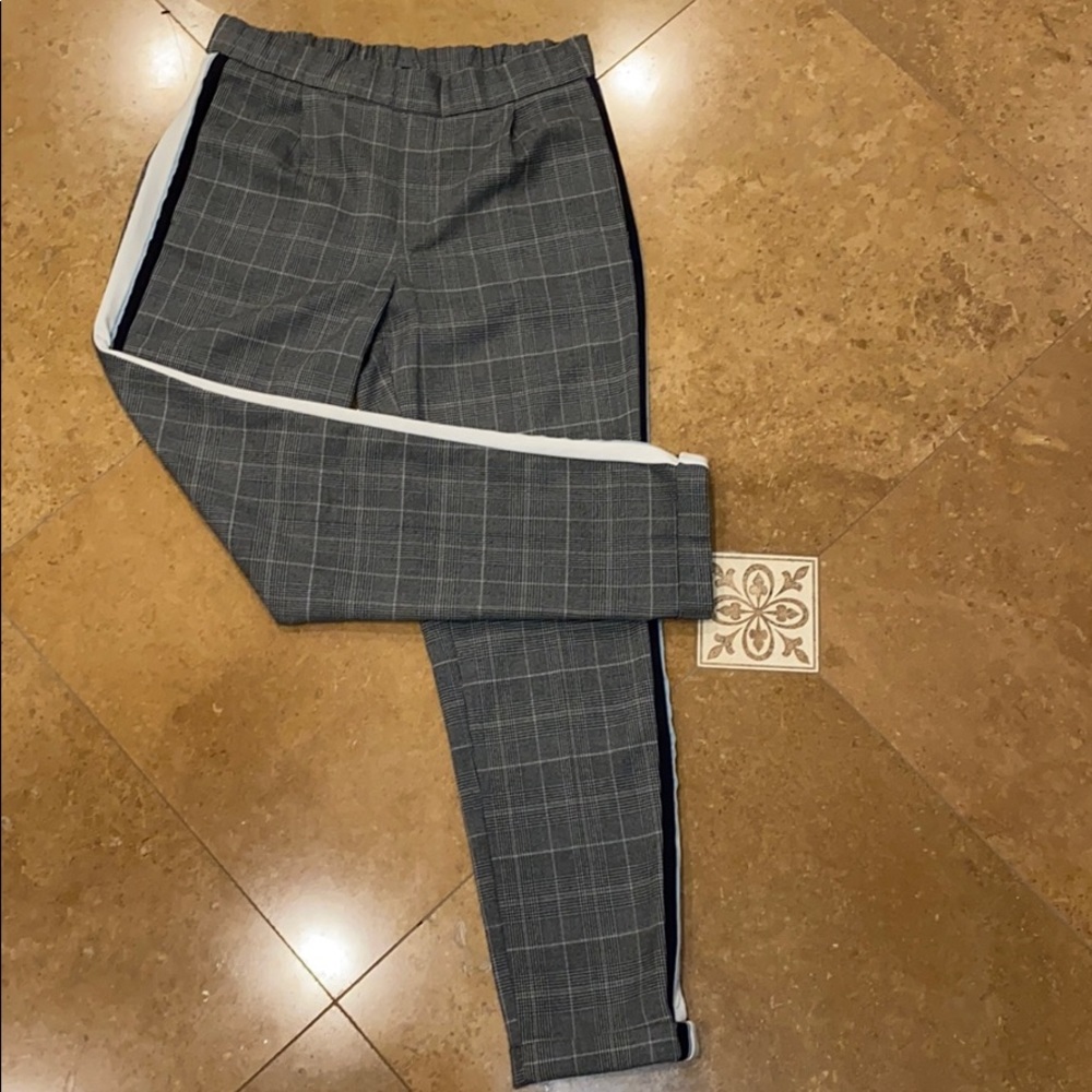 gray pants